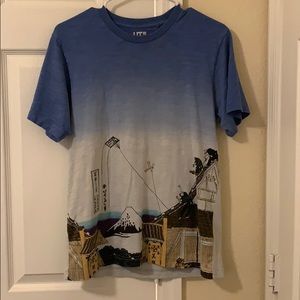 UNIQLO Graphic Tee